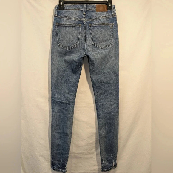 Madewell women's 9" high rise skinny jeans # J0513 , destructed hem , size 25 - Picture 5 of 10